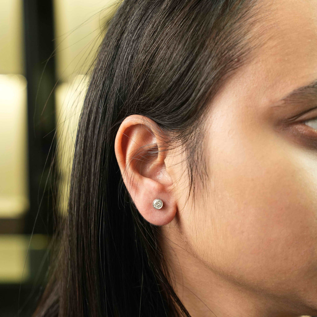 925 Sterling Silver Round Moissanite Diamond Bezel Setting Earring ( 1 Pair )