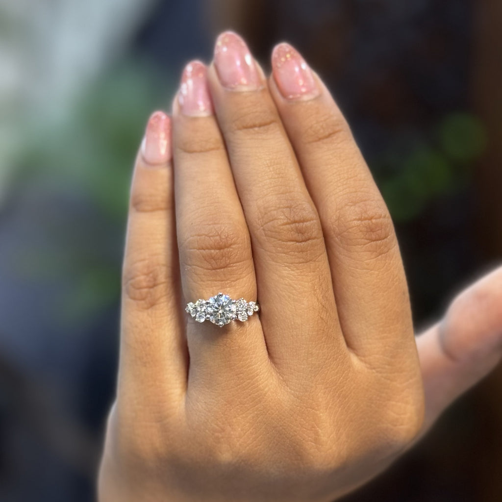 Elegant Round-Cut Ring