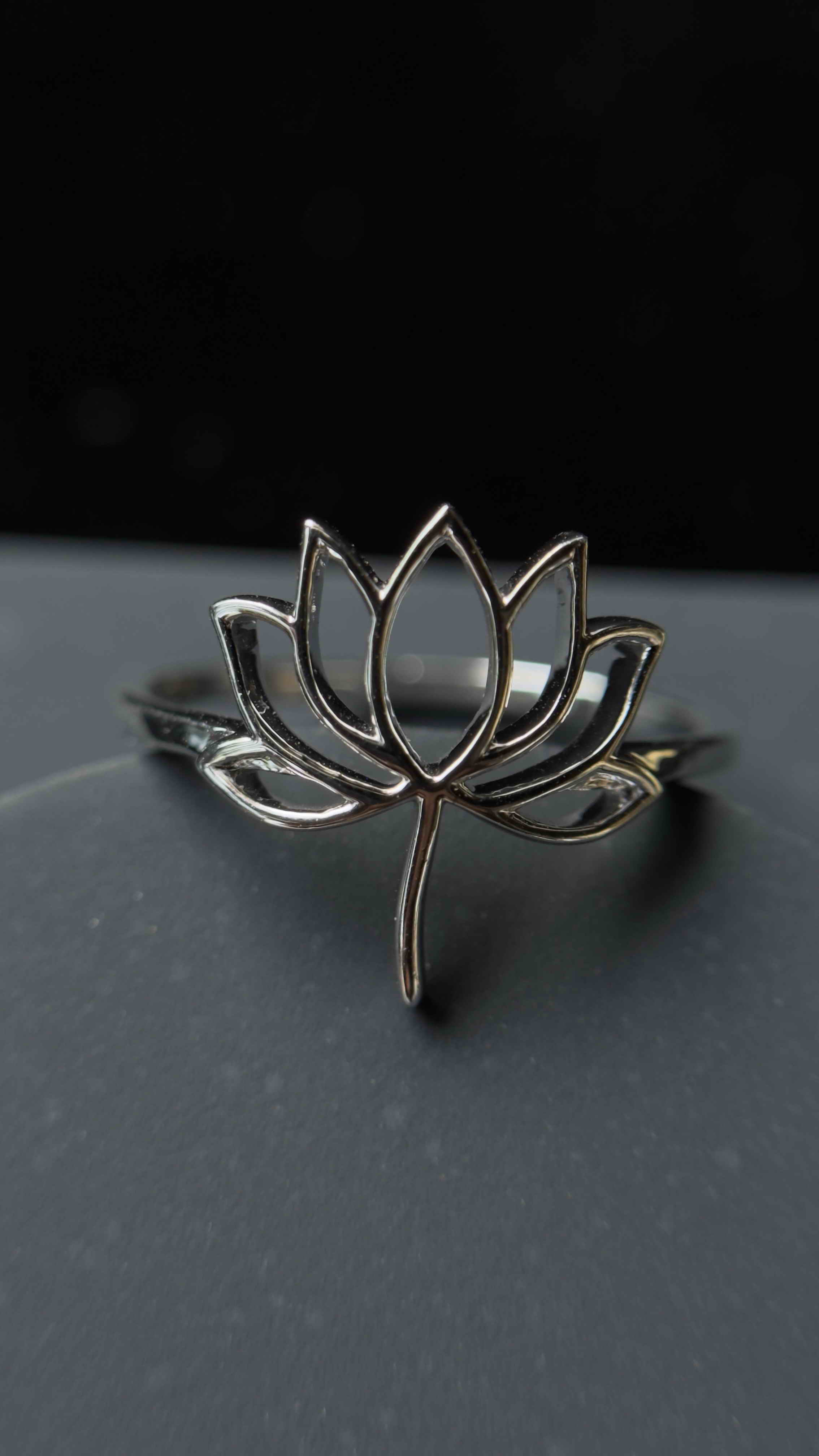 Lotus Ring