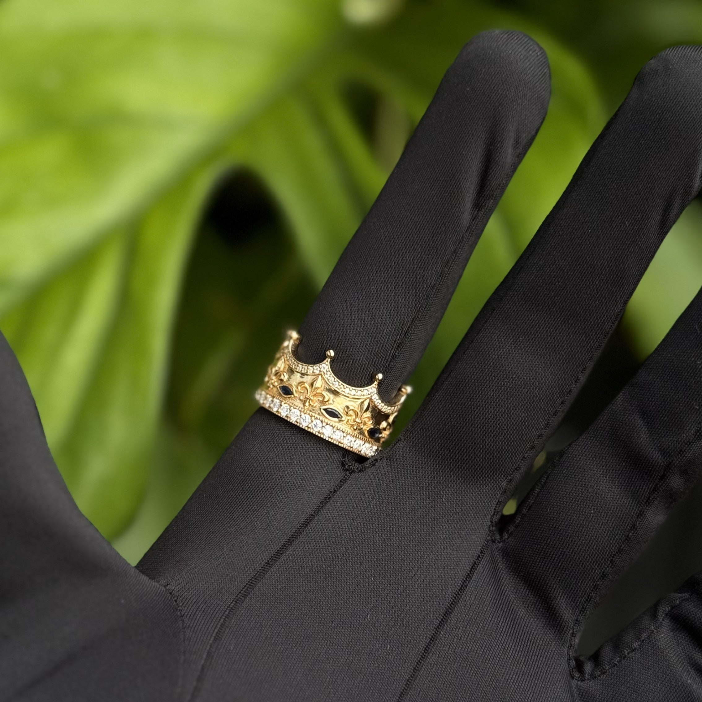 Royal Crown Ring with – Regal Elegance for Everyday Kings