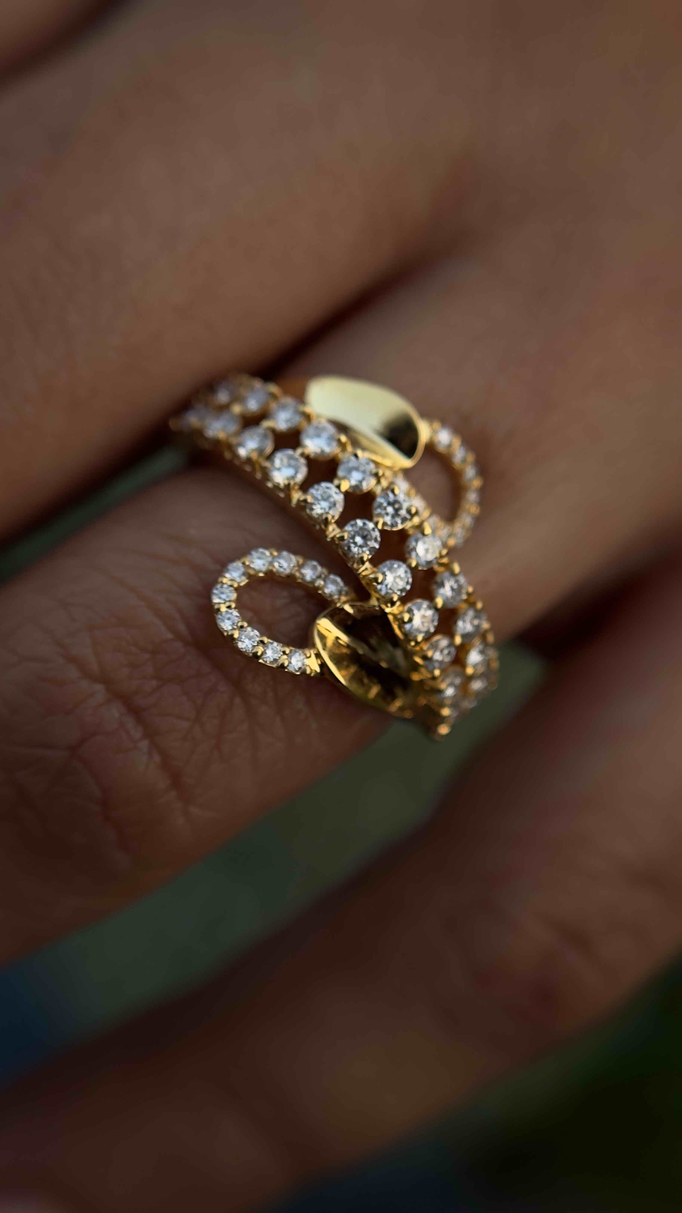 925 Sterling Silver Twist of Elegance Moissanite Diamond Ring