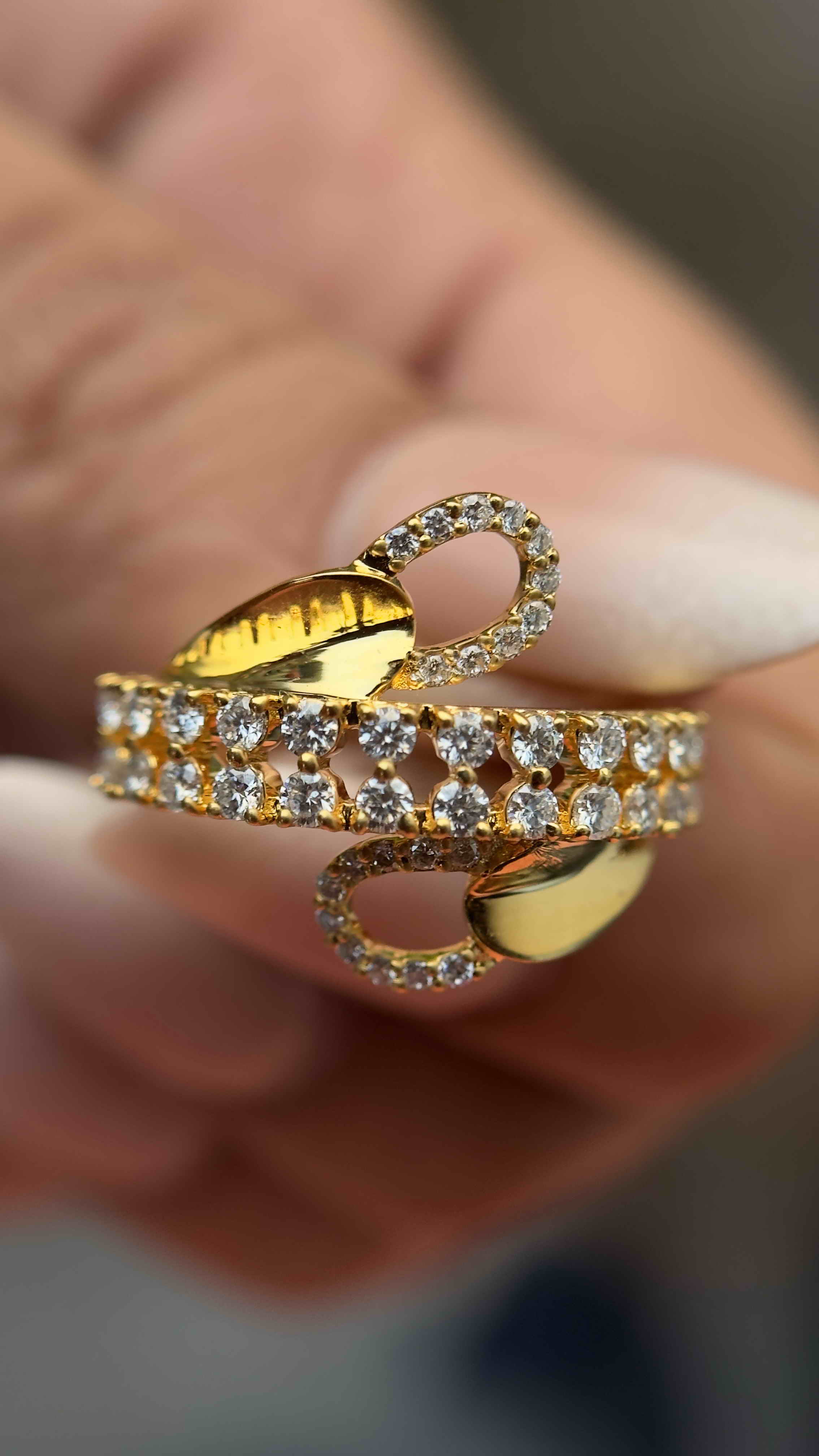 925 Sterling Silver Twist of Elegance Moissanite Diamond Ring