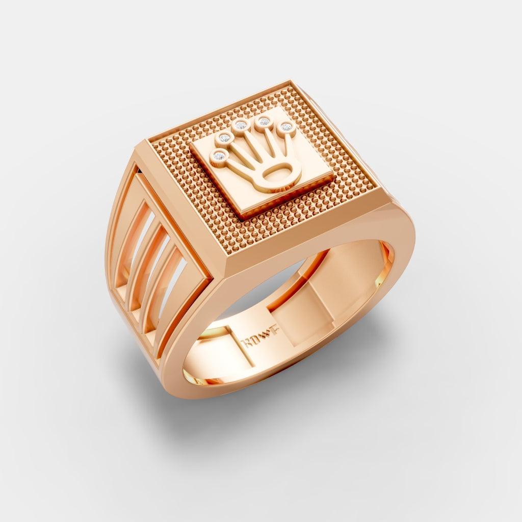 Crown Design Square Ring – Royal Style with a Modern Edge