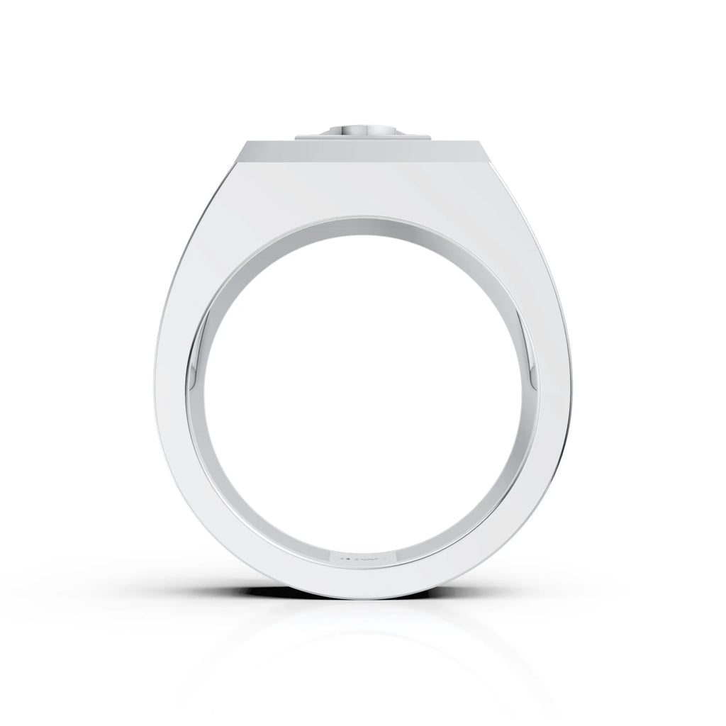 Crown Design Square Ring – Royal Style with a Modern Edge