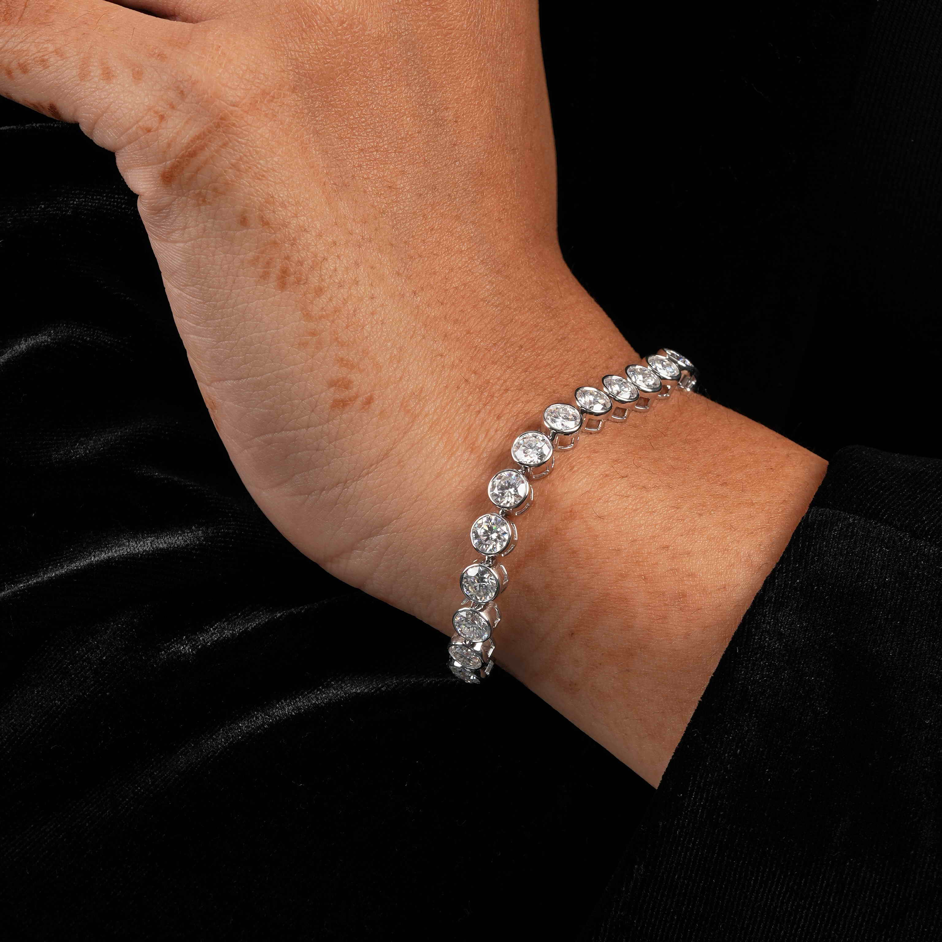 0.50 CT Round Shaped Bezel Setting Tennis Bracelet
