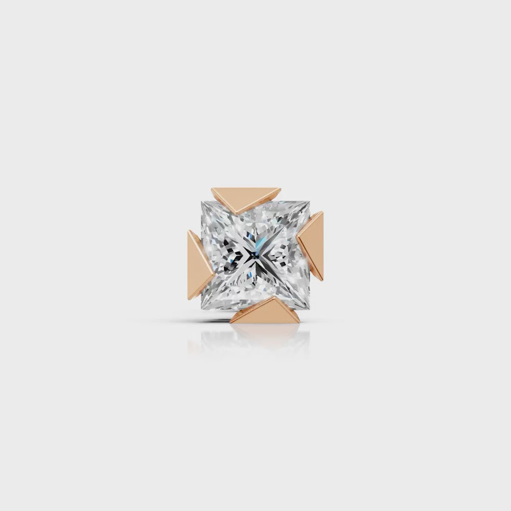 Princess Cut Triangle Claw Diamond Stud (1 PC)