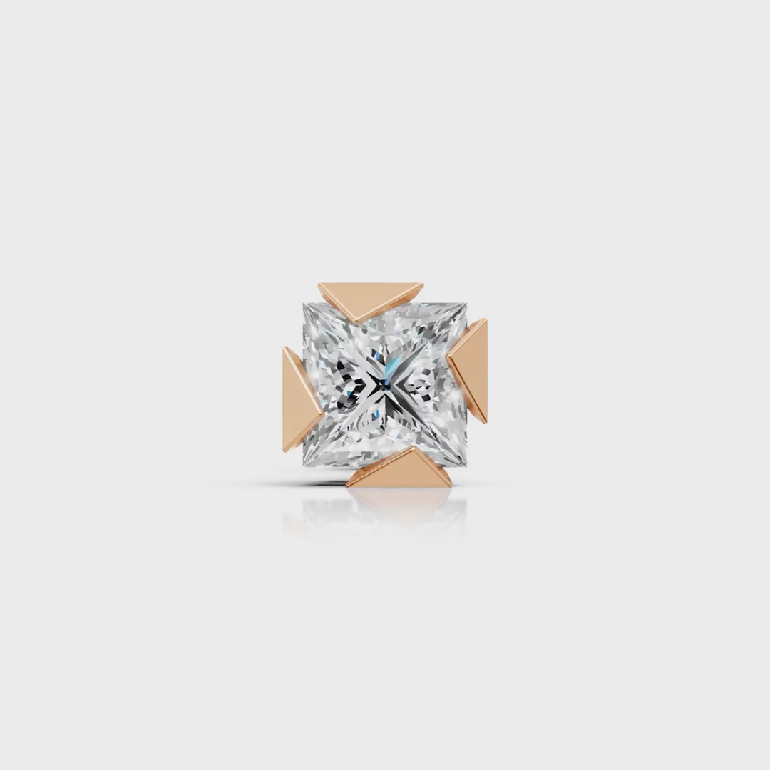 Princess Cut Triangle Claw Diamond Stud (1 PC)